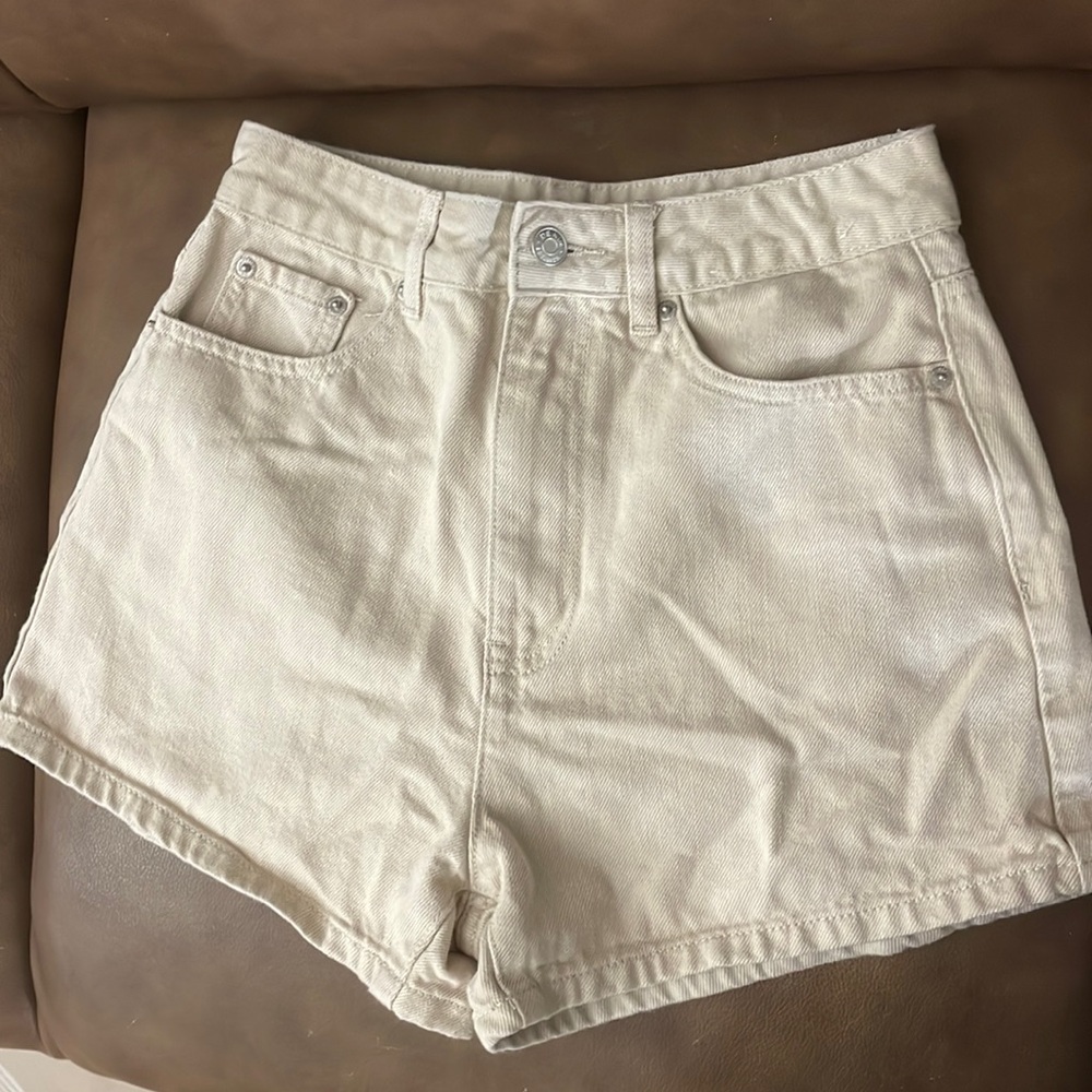 Khaki shorts Glassons Australia